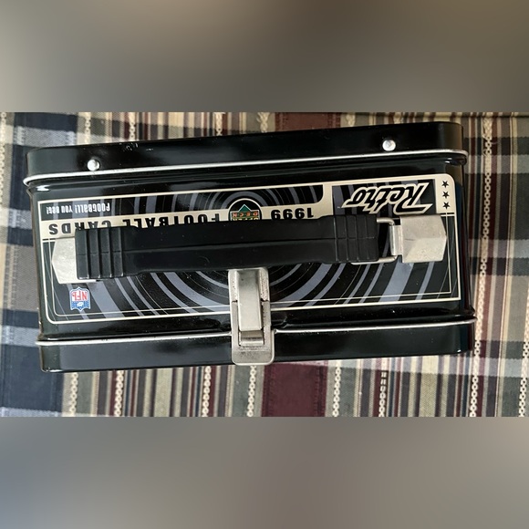 1999 Upper Deck Retro Trading Card Ricky Williams Lunch Box - Picture 4 of 5